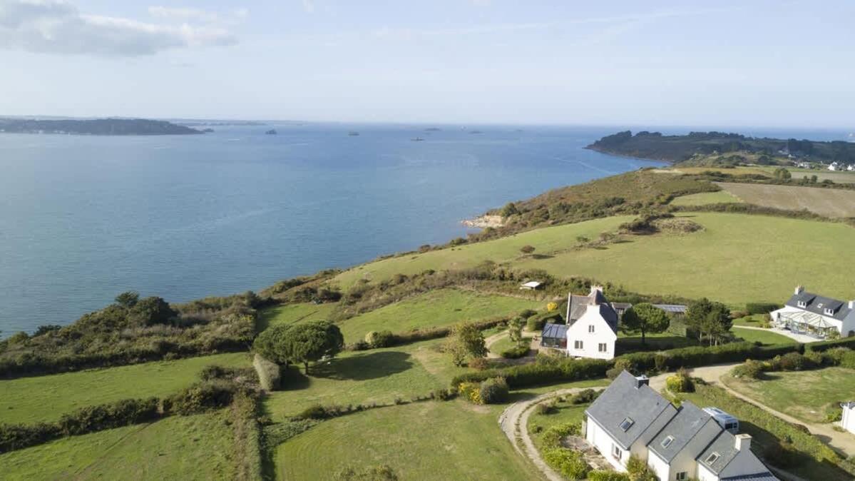 Kermartin - Maison De Famille Avec Vue Sur La Baie De Morlaix Plouézocʼh 外观 照片